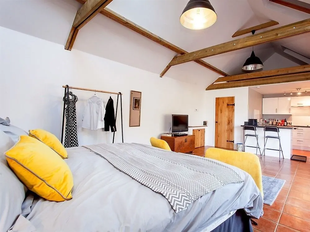 Bishops Farm Studio Apartment Yatton  Bristol
